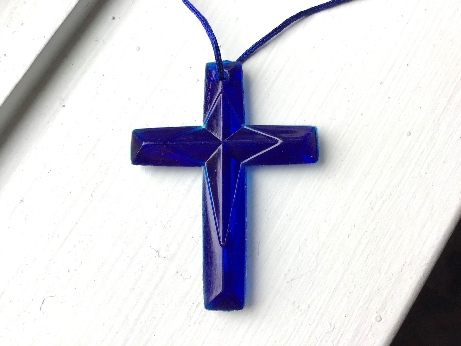 Crystal-like Plastic Cross' String Necklace – Tooks Take